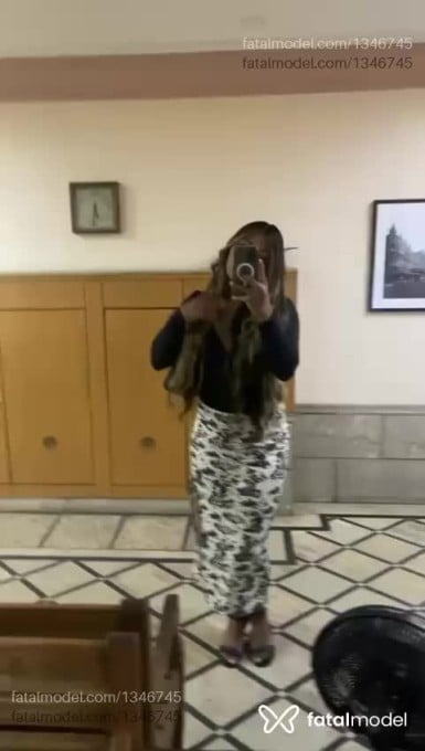 Acompanhante mulher trans com cabelo castanho de olhos castanhos em Juiz de Fora - Maitê
