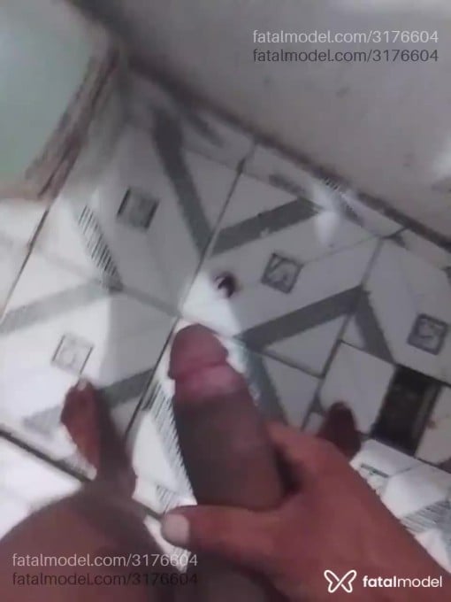 Acompanhante homem com cabelo castanho de olhos mel - Radharzinho Acompanhante homem com cabelo castanho de olhos mel - Radharzinho