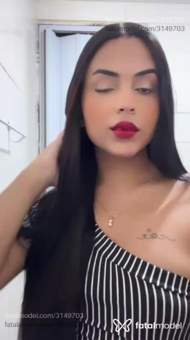 Acompanhante mulher trans morena (o) de olhos pretos em Cupira Acompanhante mulher trans morena (o) de olhos pretos em Cupira - Paola Ferraz