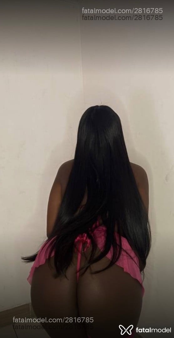 Acompanhante mulher morena (o) de olhos castanhos - Isabela