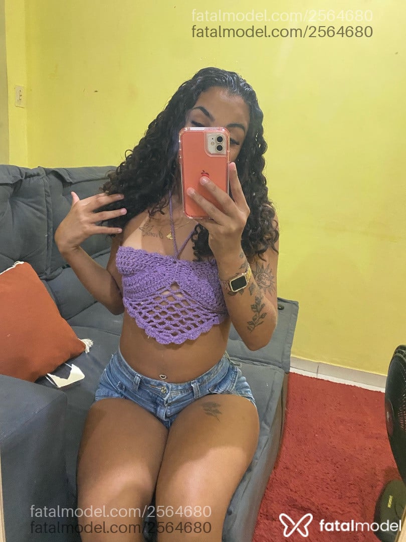 Acompanhante mulher trans com cabelo castanho de olhos castanhos em Nova Iguaçu - Danielly