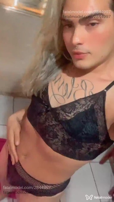 Acompanhante mulher trans loira (o) de olhos pretos em Caiapônia - Narcotrans