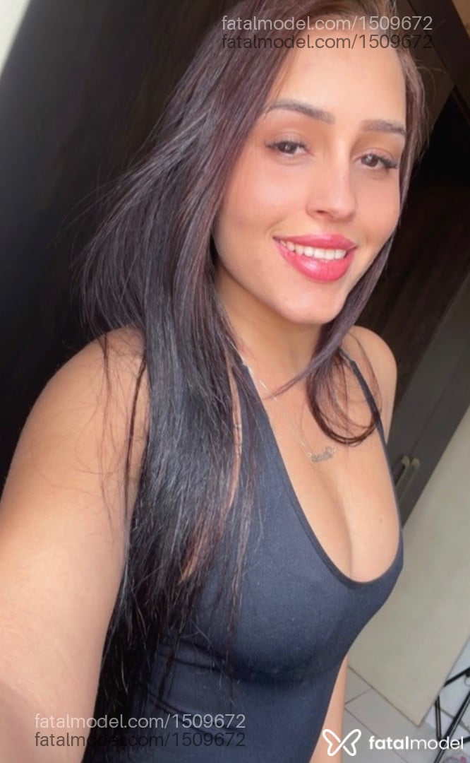 Acompanhante mulher morena (o) de olhos castanhos em São José do Rio Preto - Agata