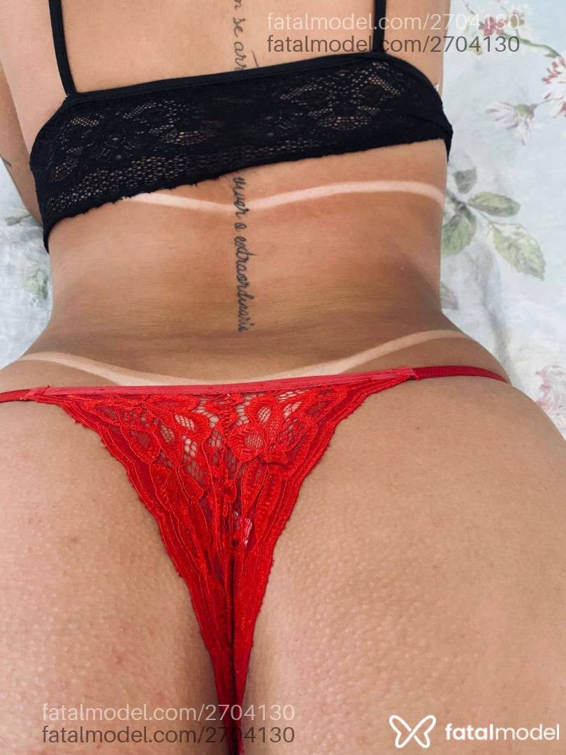 Acompanhante mulher morena (o) de olhos castanhos - Stella