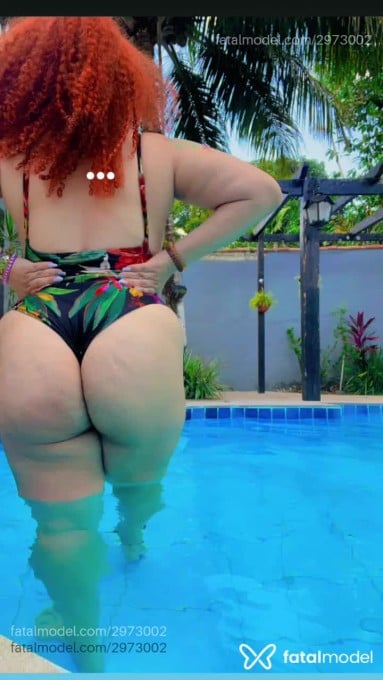 Acompanhante mulher ruiva (o) de olhos mel - Alyssa