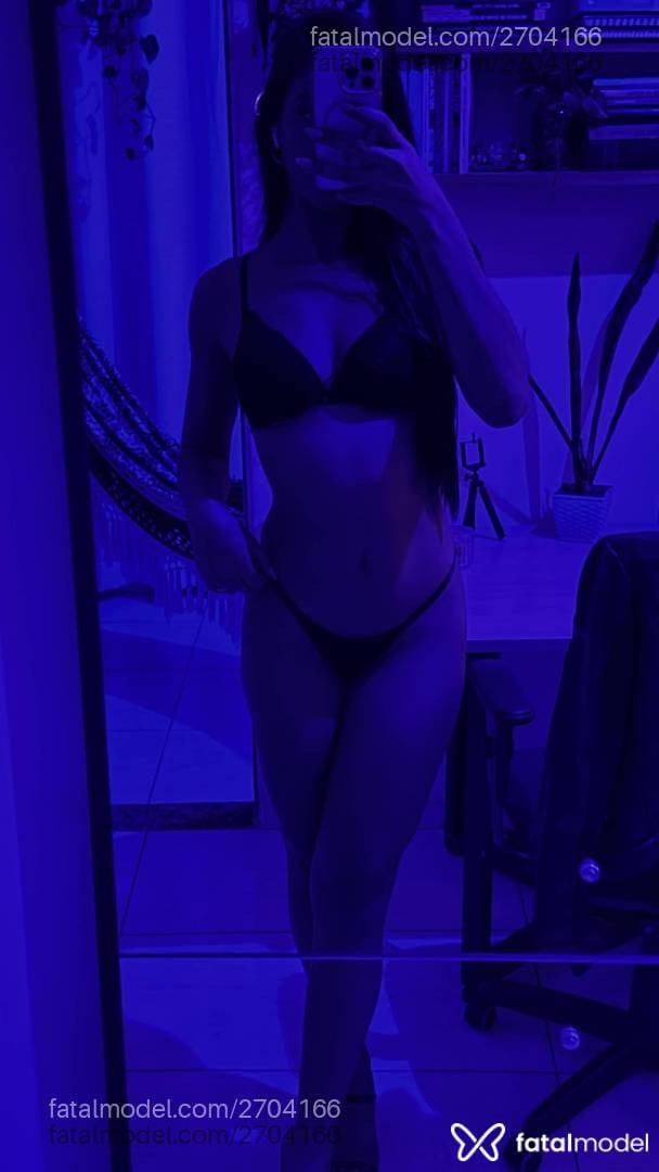 Acompanhante mulher morena (o) de olhos castanhos em Vila Velha - Vivian