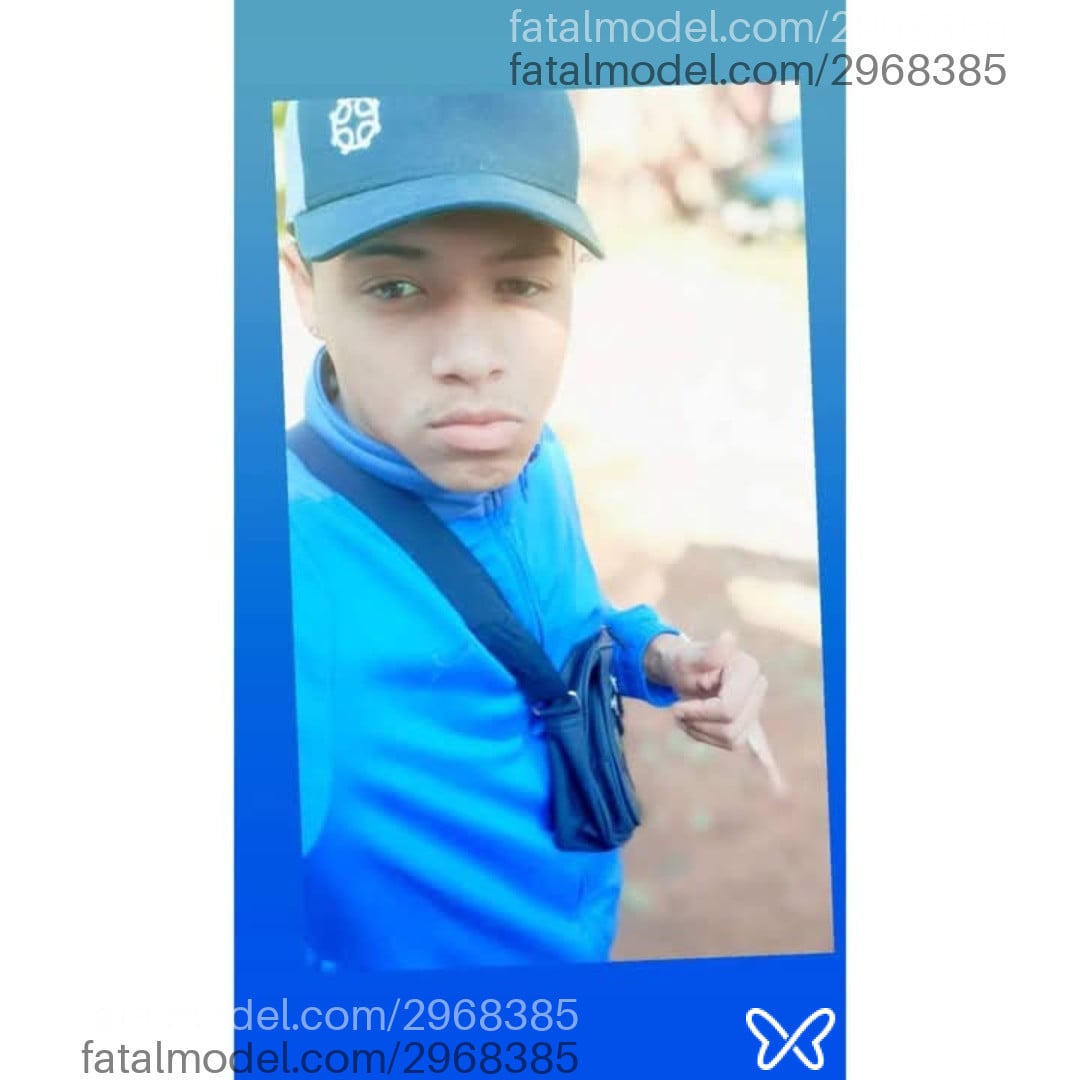 Acompanhante homem morena (o) de olhos castanhos - Moreninho Acompanhante homem morena (o) de olhos castanhos - Moreninho