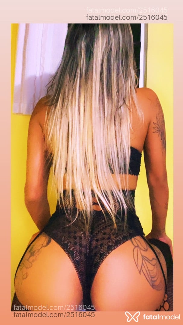 Acompanhante mulher loira (o) de olhos castanhos em São José - Agatha Meirelles