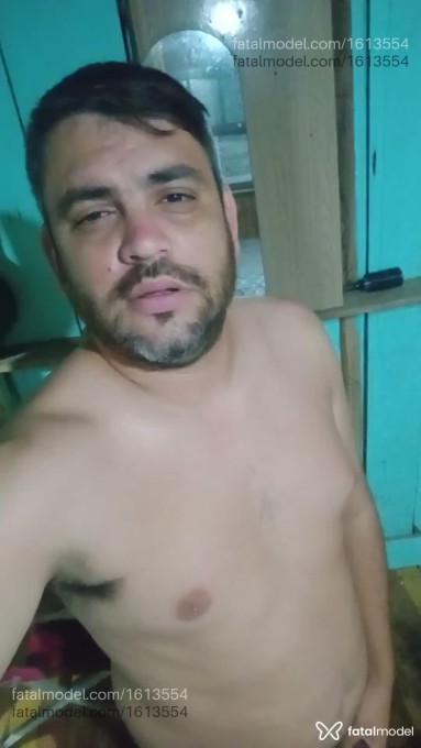Acompanhante homem morena (o) de olhos castanhos em Tramandaí Acompanhante homem morena (o) de olhos castanhos em Tramandaí - Lucas