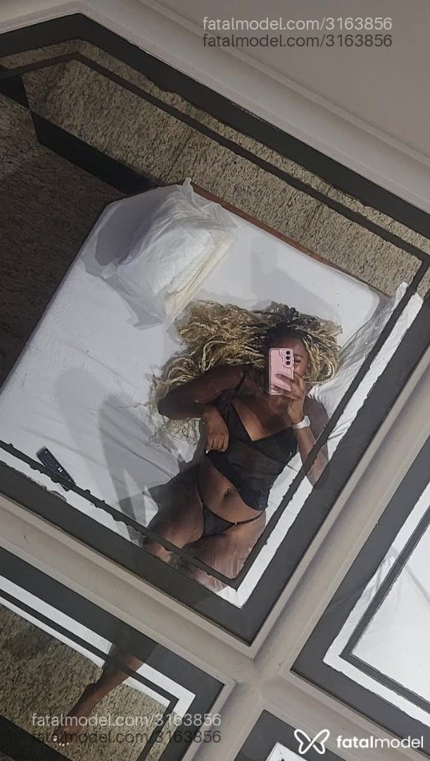 Acompanhante mulher morena (o) de olhos castanhos em Nova Iguaçu - Eduardinha