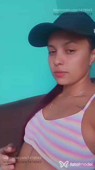 Acompanhante mulher com cabelo castanho de olhos mel em Goiânia - Tequileira
