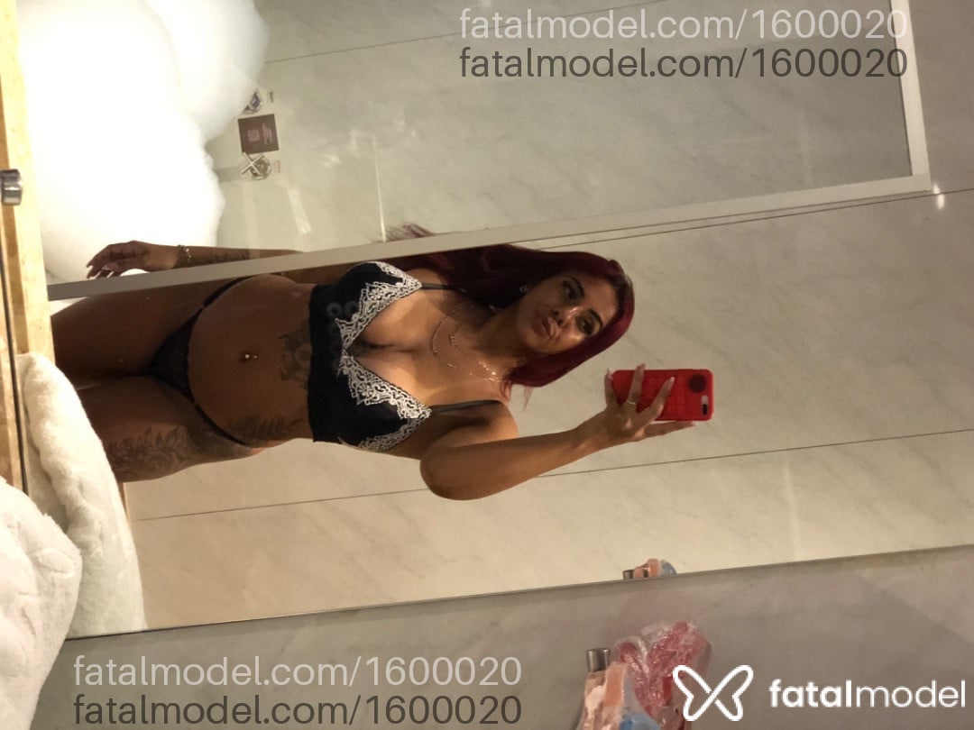Acompanhante mulher ruiva (o) de olhos castanhos em Belo Horizonte - Bela Martins