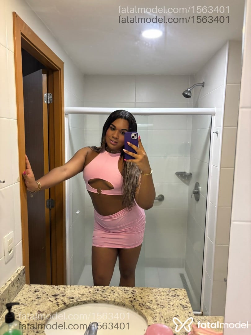 Acompanhante mulher trans loira (o) de olhos castanhos em Campos dos Goytacazes - Manuella Santos