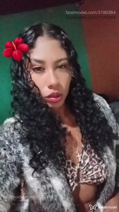 Acompanhante mulher morena (o) de olhos pretos em Pouso Alegre - Pérola
