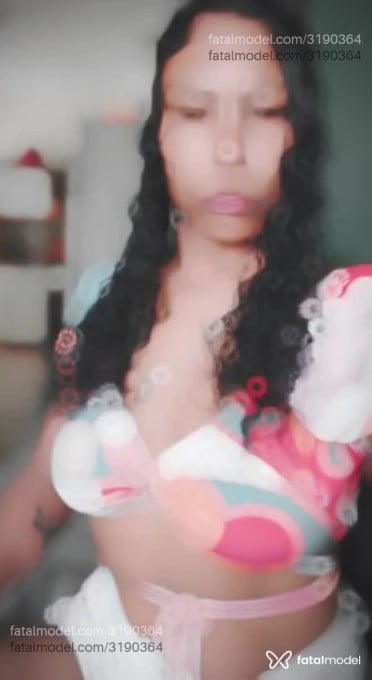 Acompanhante mulher morena (o) de olhos pretos em Pouso Alegre - Pérola