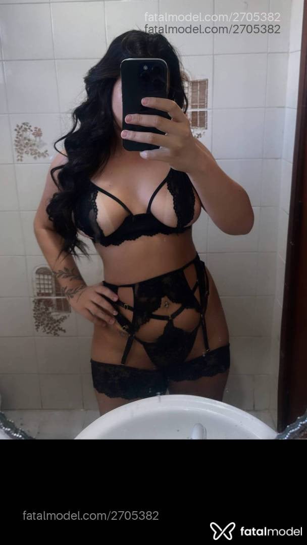 Acompanhante mulher morena (o) de olhos castanhos - Lays Bueno