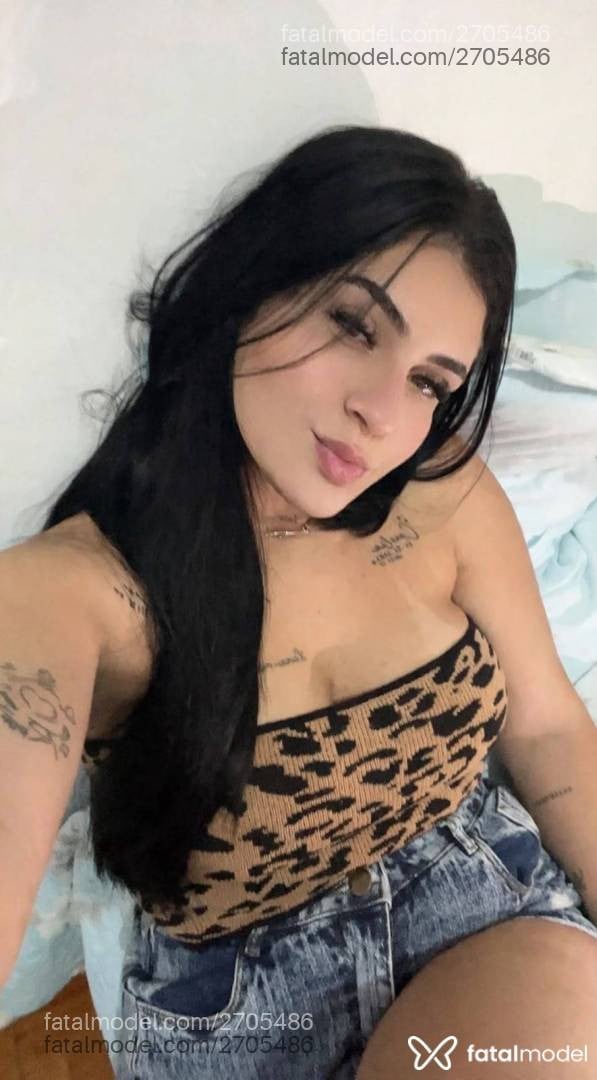 Acompanhante mulher morena (o) de olhos verdes - Analice