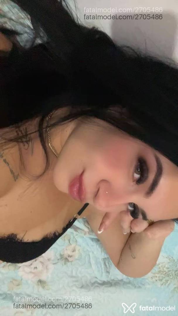 Acompanhante mulher morena (o) de olhos verdes - Analice
