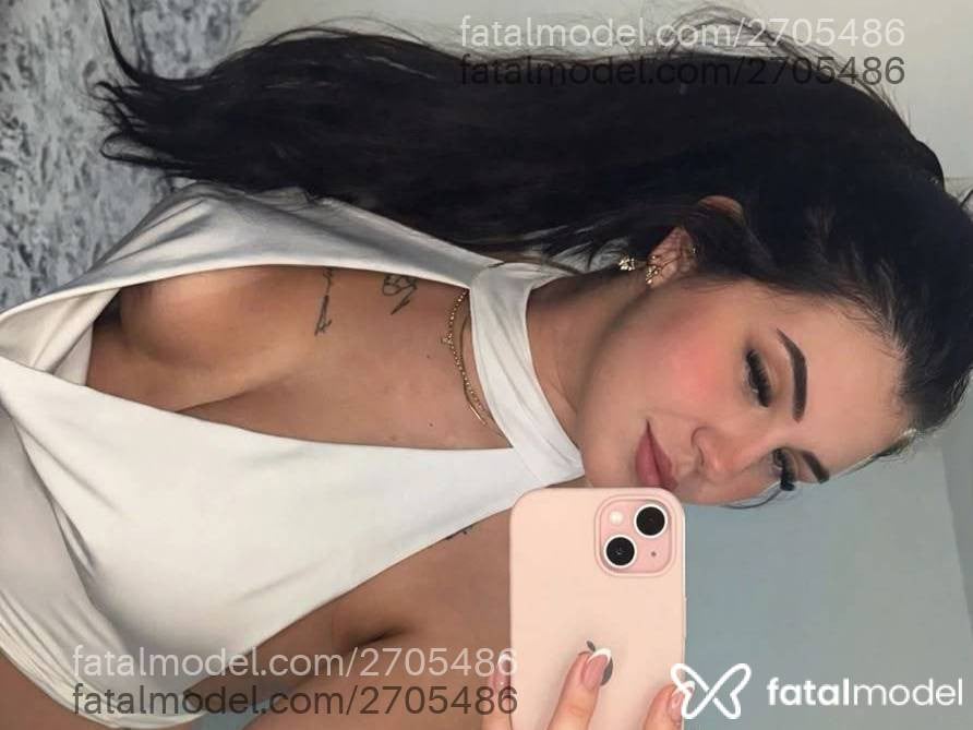 Acompanhante mulher morena (o) de olhos verdes - Analice