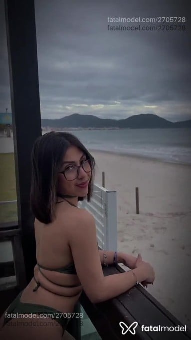 Acompanhante mulher com cabelo castanho de olhos castanhos em Florianópolis - Melissa