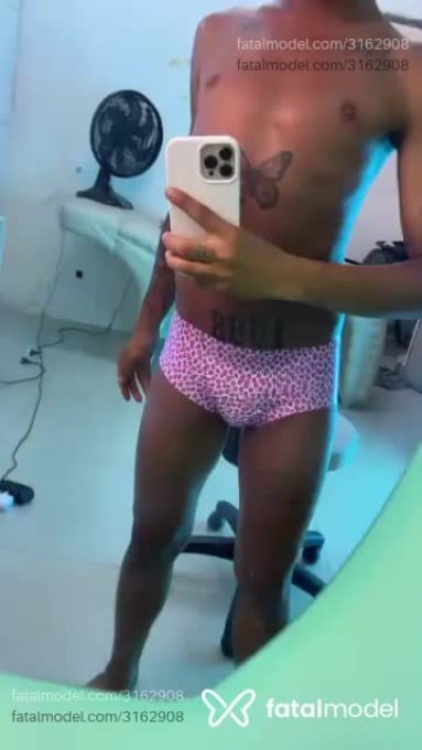 Acompanhante homem morena (o) de olhos castanhos em Belo Horizonte Acompanhante homem morena (o) de olhos castanhos em Belo Horizonte - Bruno Melo