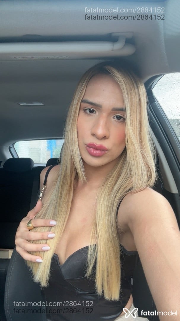 Acompanhante mulher trans loira (o) de olhos pretos em São Paulo - Annelise