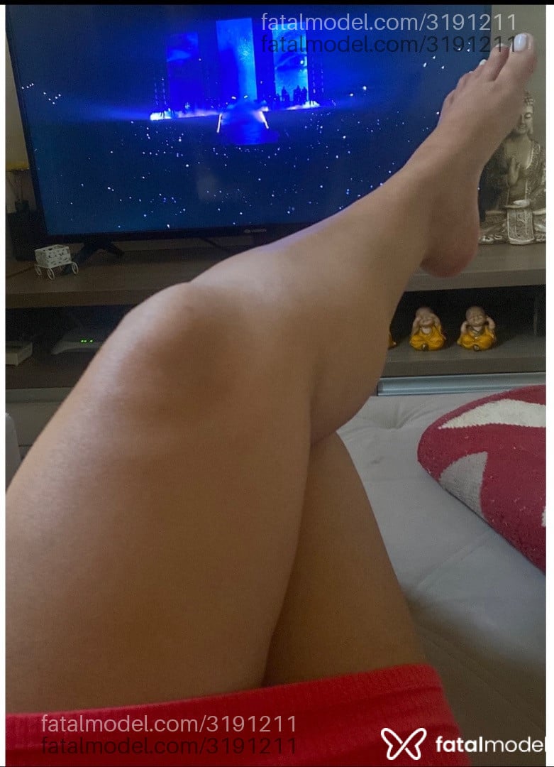 Acompanhante mulher com cabelo castanho de olhos castanhos em Marília - Eduarda Alencar