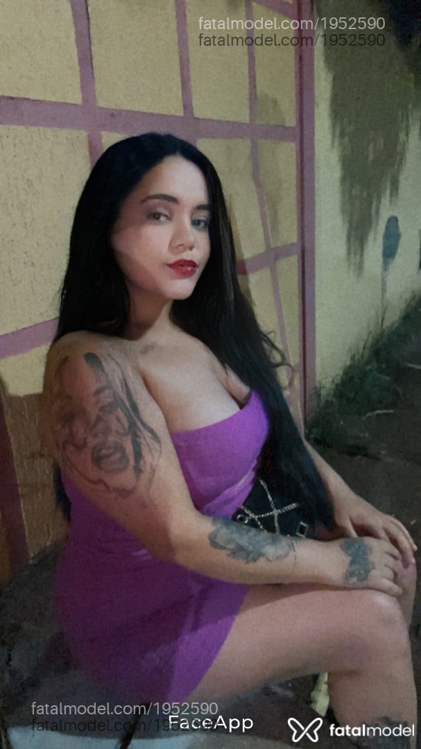 Acompanhante mulher com cabelo castanho de olhos castanhos em Ipameri - Gabriella Santos