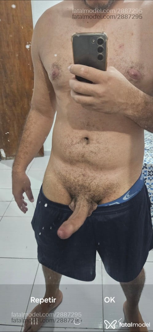 Acompanhante homem sem cabelo de olhos pretos em Feira de Santana Acompanhante homem sem cabelo de olhos pretos em Feira de Santana - André