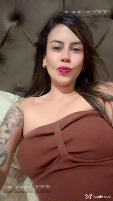 Acompanhante mulher morena (o) de olhos castanhos - Mel