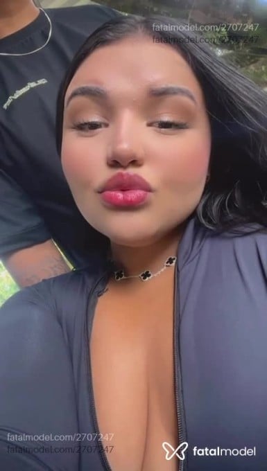 Acompanhante mulher morena (o) de olhos castanhos em Vargem Grande do Sul Acompanhante mulher morena (o) de olhos castanhos em Vargem Grande do Sul - Beatriz