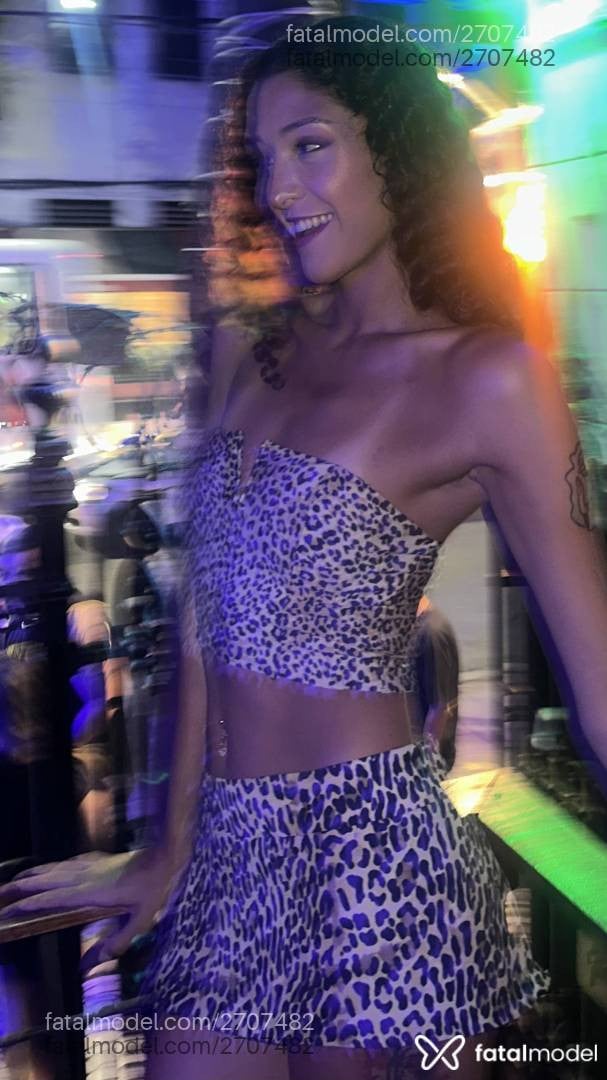 Acompanhante mulher trans morena (o) de olhos castanhos em São Paulo - Bela Vitória