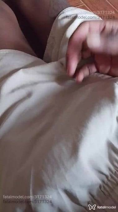 Acompanhante homem com cabelo colorido de olhos pretos em Nova Iguaçu - Martins
