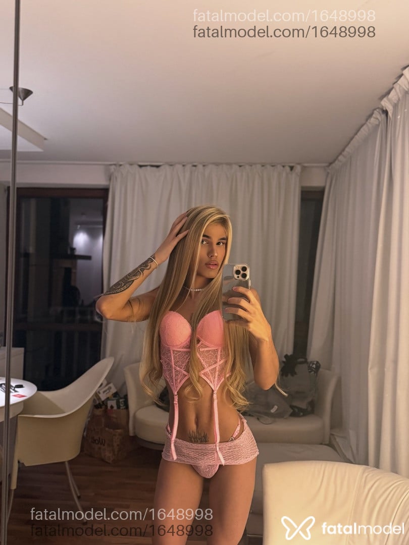 Acompanhante mulher trans loira (o) de olhos pretos em Goiânia Acompanhante mulher trans loira (o) de olhos pretos em Goiânia - Luisa Oliver