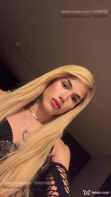 Acompanhante mulher trans loira (o) de olhos pretos em Goiânia Acompanhante mulher trans loira (o) de olhos pretos em Goiânia - Luisa Oliver
