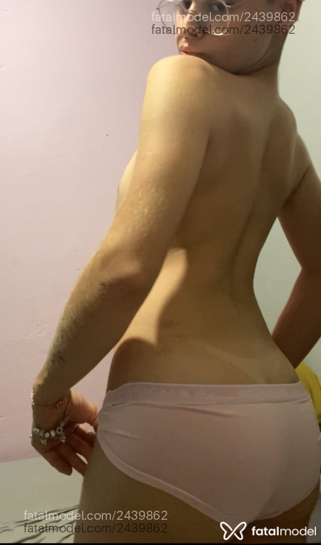 Acompanhante homem morena (o) de olhos castanhos em Maringá - Privadinha