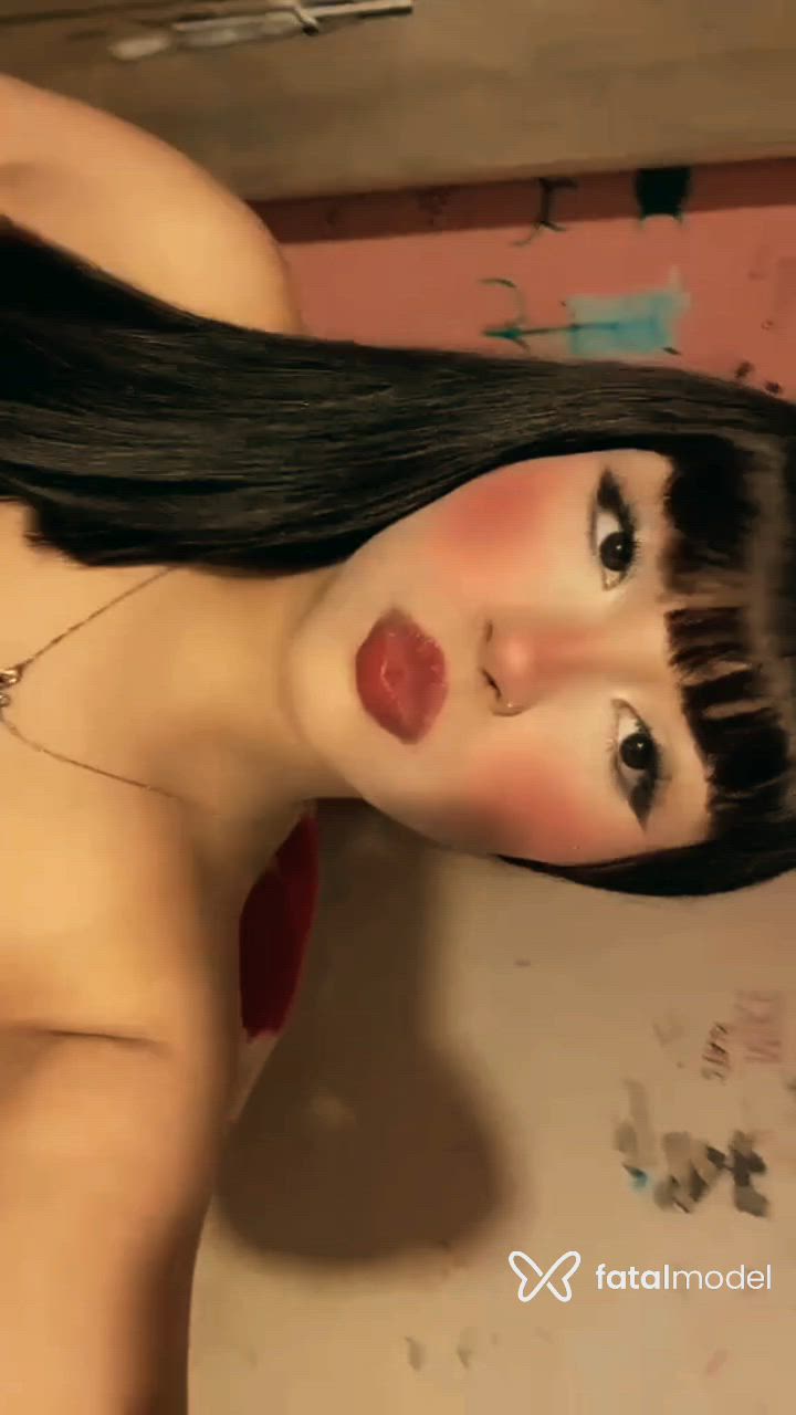 Acompanhante mulher morena (o) de olhos castanhos - Isah
