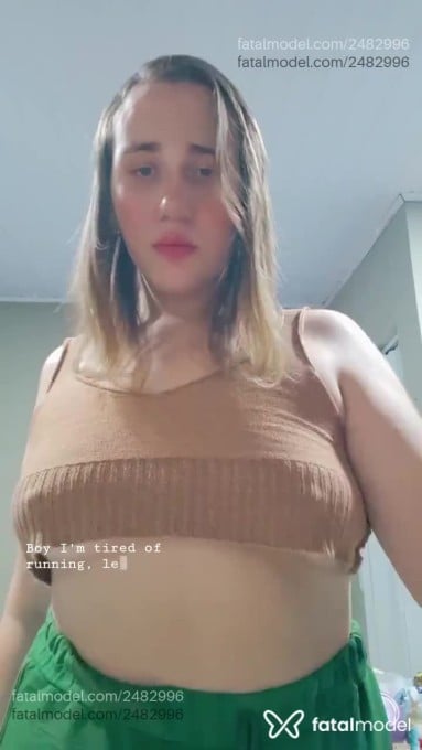 Acompanhante mulher trans com cabelo castanho de olhos mel em Orlândia - Nati Butt
