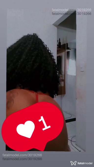Acompanhante mulher morena (o) de olhos pretos - Carnívora Acompanhante mulher morena (o) de olhos pretos - Carnívora