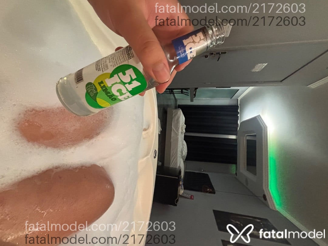 Acompanhante mulher trans morena (o) de olhos mel em Uberlândia - Angel