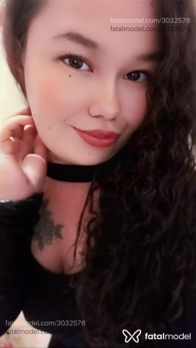 Acompanhante mulher com cabelo castanho de olhos castanhos em Imbé Acompanhante mulher com cabelo castanho de olhos castanhos em Imbé - Priscila