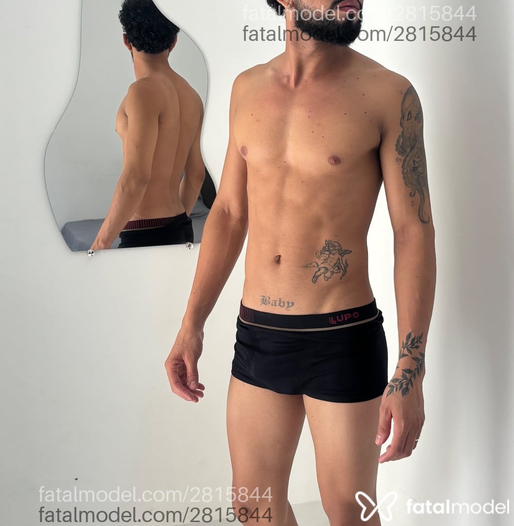 Acompanhante homem com cabelo castanho de olhos castanhos em Palmas Acompanhante homem com cabelo castanho de olhos castanhos em Palmas - Paulo