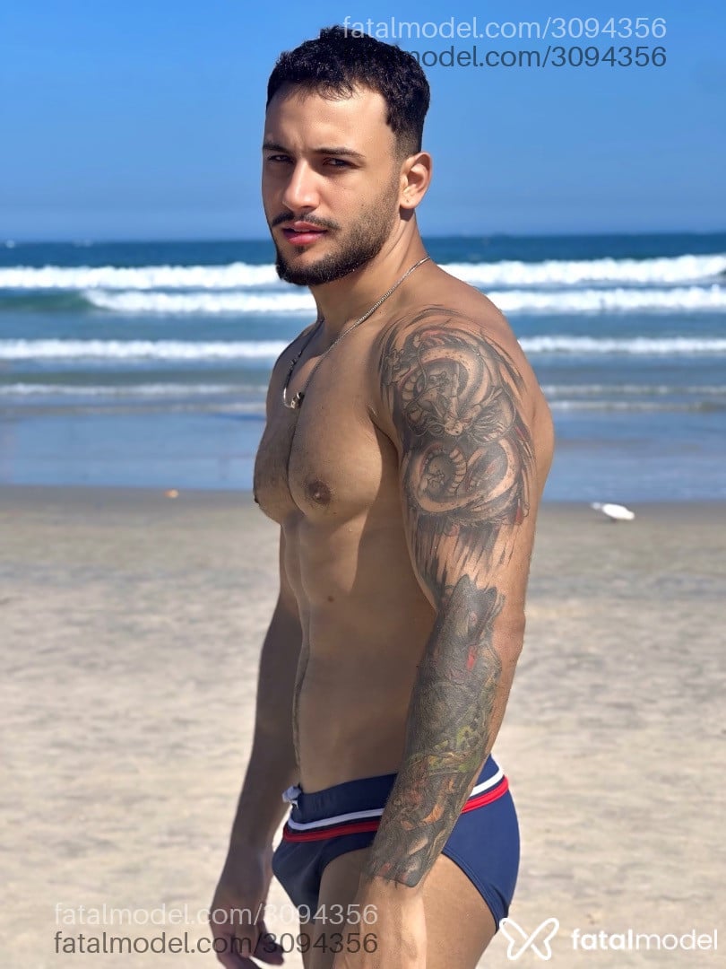 Acompanhante homem morena (o) de olhos castanhos em São Paulo - Titanboy
