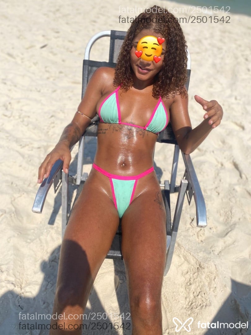 Acompanhante mulher com cabelo castanho de olhos castanhos em Rio de Janeiro - Layslla