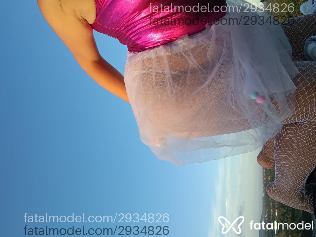 Acompanhante mulher morena (o) de olhos castanhos em Virtual Acompanhante mulher morena (o) de olhos castanhos em Virtual - Bendita Maria