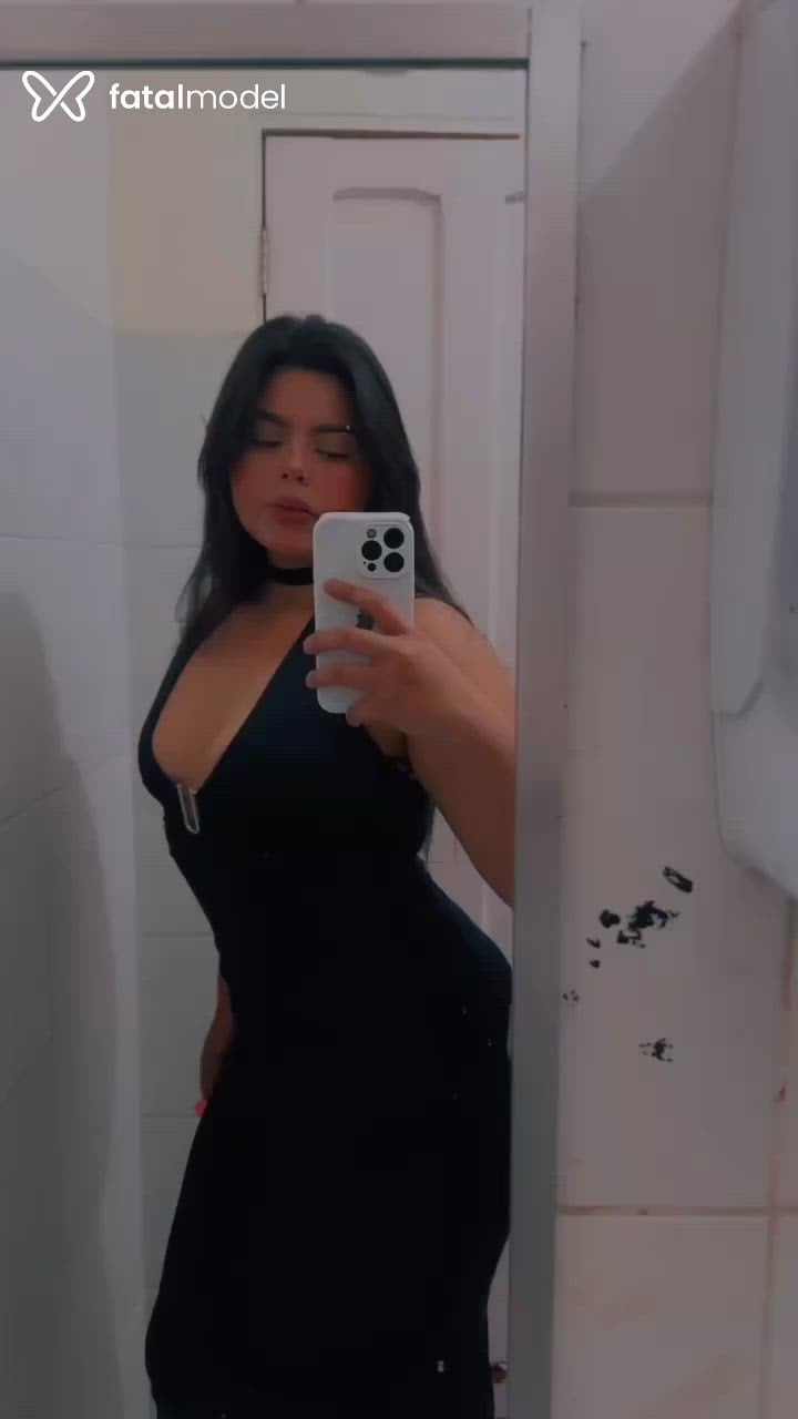 Acompanhante mulher morena (o) de olhos castanhos - Emanuelle