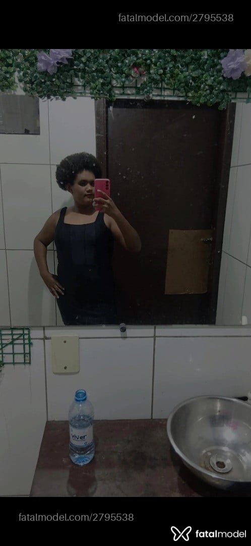 Acompanhante mulher trans morena (o) de olhos pretos em Lucas do Rio Verde - Danny Mendes