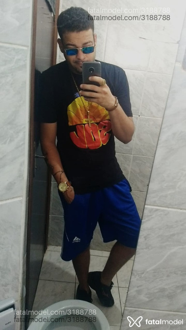 Acompanhante homem com cabelo castanho de olhos castanhos em Virtual Acompanhante homem com cabelo castanho de olhos castanhos em Virtual - Cowboymatuto
