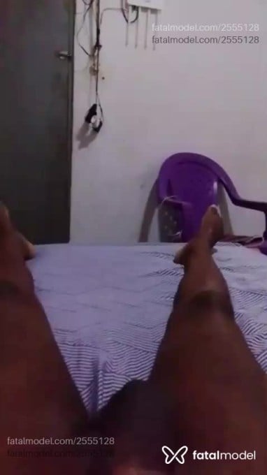 Acompanhante homem morena (o) de olhos mel em Colatina Acompanhante homem morena (o) de olhos mel em Colatina - Pauzundo