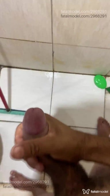 Acompanhante homem morena (o) de olhos castanhos em Rio Verde - Lucasdias